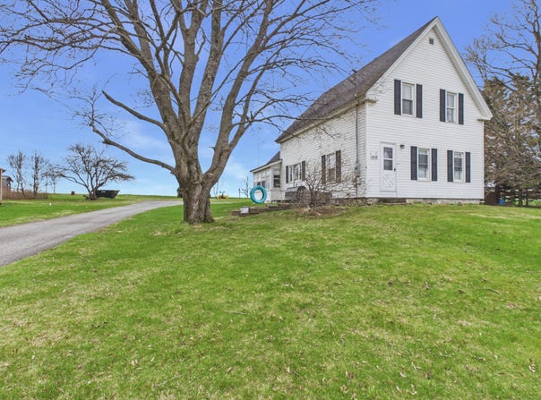 1616 Main Street, Mapleton, ME 04757