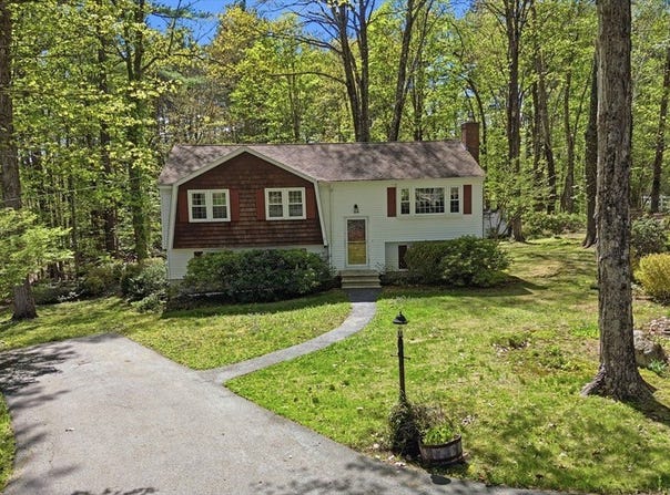 23 Bancroft, Pepperell, MA 01463