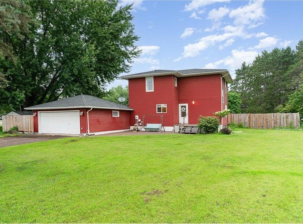 22815 Ambassador Boulevard NW, Saint Francis, MN 55070