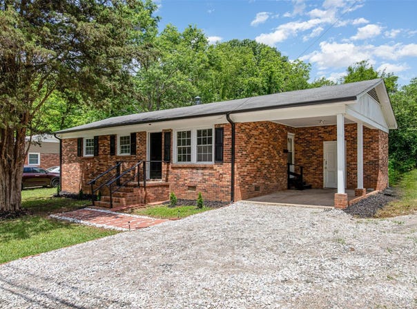 16 Green Street, York, SC 29745