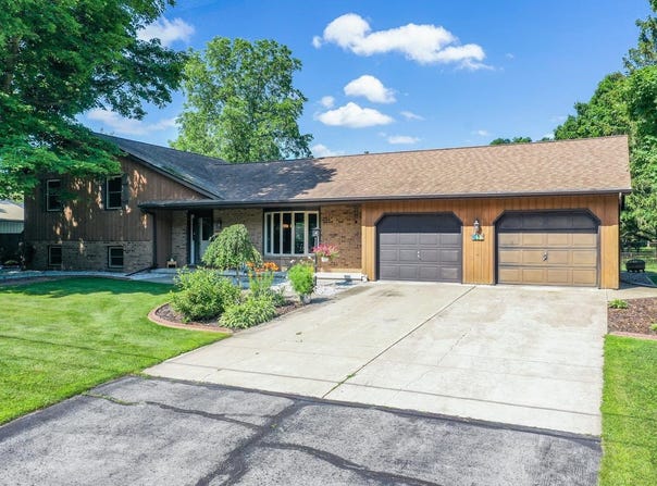 411 MAPLE Street, CASCO, WI 54205-9707