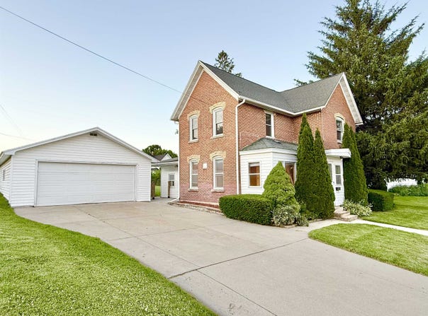 950 Cedar Street, Plain, WI 53577