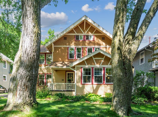 1242 37th Street, Des Moines, IA 50311