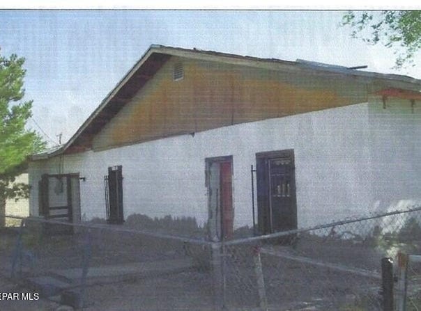 15221 Los Angeles Street, Clint, TX 79836