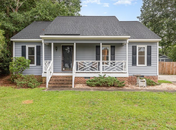 204 Valley Court, Selma, NC 27576