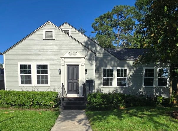 250 E Circuit Dr, Beaumont, TX 77706