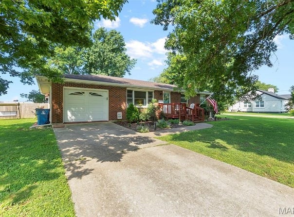103 S Berkley Street, Scott City, MO 63780