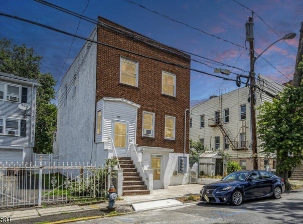 122 Harper Ave, Irvington Twp., NJ 07111-1790