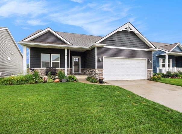 107 Barnsley Drive, Howell, MI 48843