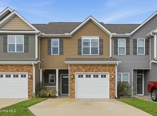 1808 Fox Den Way, Greenville, NC 27858