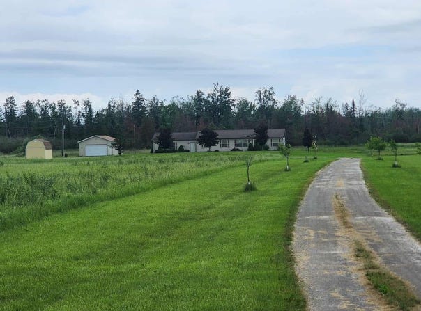 15135 M-32, Lachine, MI 49753