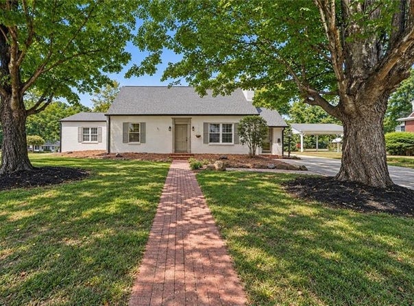 433 N Main Street, Mocksville, NC 27028