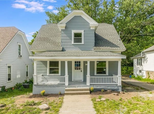 936 St Paul Avenue, Excelsior Springs, MO 64024
