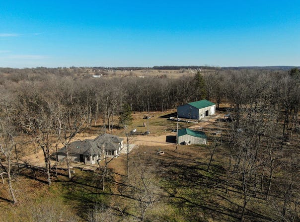 2898 N Farm Road 17, Ash Grove, MO 65604