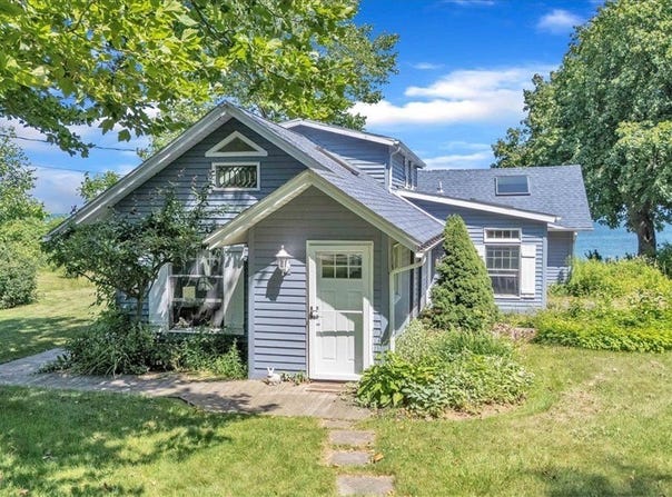 3123 W Lake Road, Wilson, NY 14172
