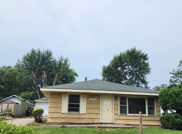 1630 Vine Court, Hobart, IN 46342