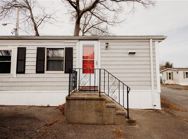 840 Forest Park Avenue, Middletown, RI 02842
