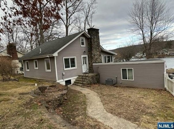 83 Lakeview Avenue, Ringwood, NJ 07456