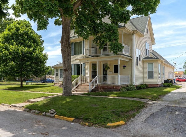 215 W Front Street, Delphi, IN 46923