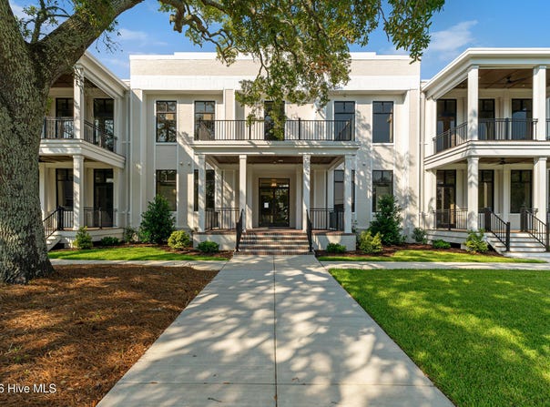 805 Mulberry Street, Beaufort, NC 28516