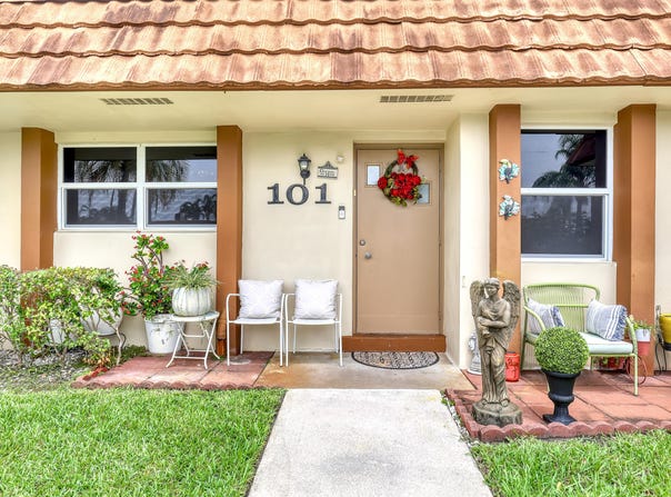 5780 W Fernley Drive, West Palm Beach, FL 33415