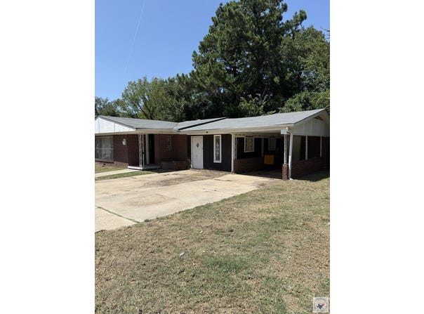 2218 W 17th, Texarkana, TX 75501