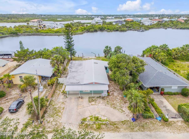 2582 Lakeshore Drive, Flagler Beach, FL 32136