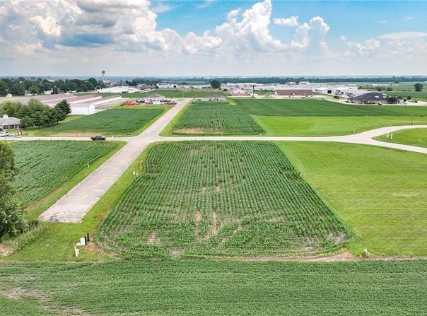 Tbd Commerce Boulevard, Jerseyville, IL 62052