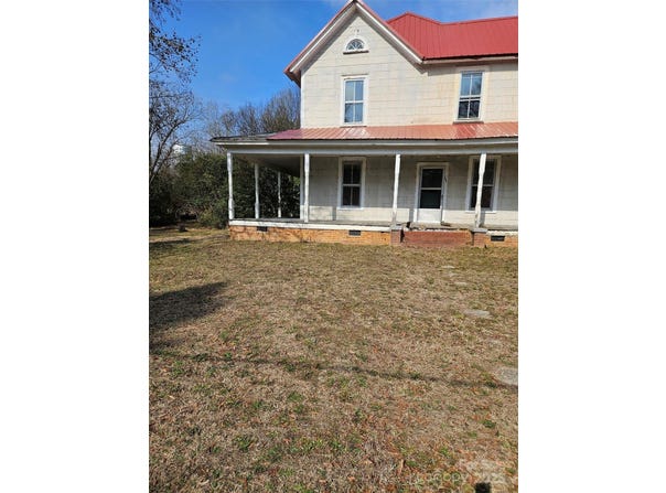 105 E Second Avenue, Mount Gilead, NC 27306