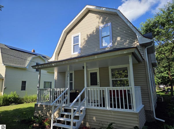 232 N Sheridan Road, Remus, MI 49340