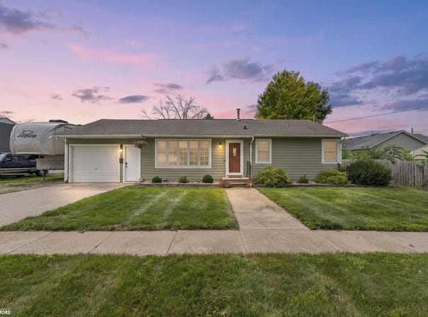 1240 Bush Avenue, Garner, IA 50438