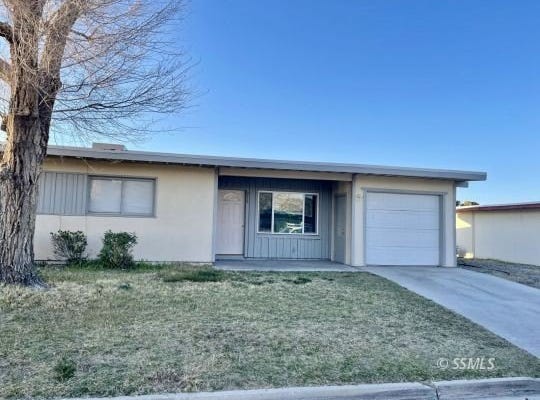 213 Sahara Dr, Ridgecrest, CA 93555