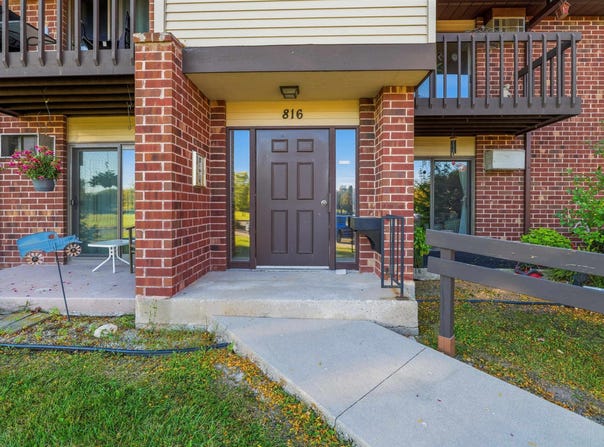 816 S PARK Avenue, FOND DU LAC, WI 54935