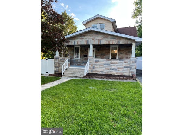 818 WARWICK ROAD, BALTIMORE, MD 21229