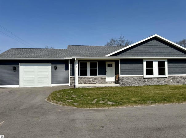 7451 F-41, Oscoda, MI 48750