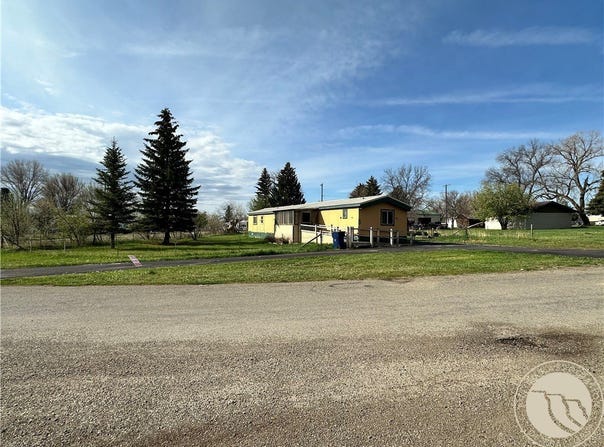 108 4th Avenue E, Ryegate, MT 59074