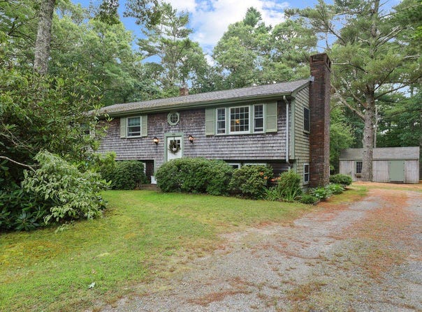 566 County Road, Pocasset, MA 02559