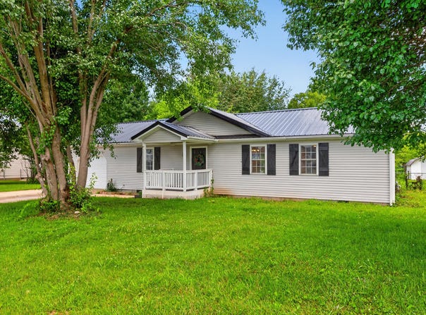 216 Raintree Circle, Stanford, KY 40484