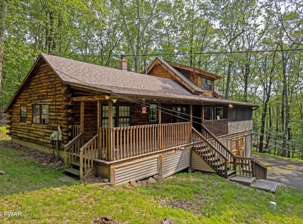 105 Alta Lane, Tafton, PA 18464