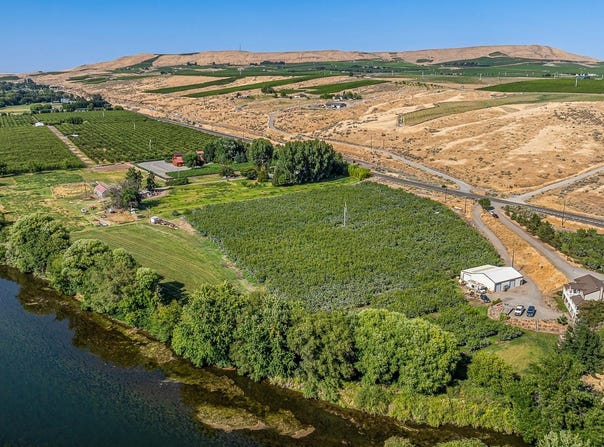 38906 Demoss Rd, Benton City, WA 99320