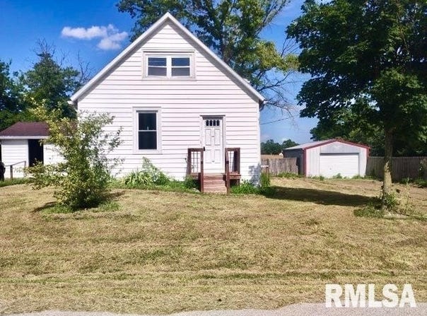 1916 AMES Road, Red Bud, IL 62278