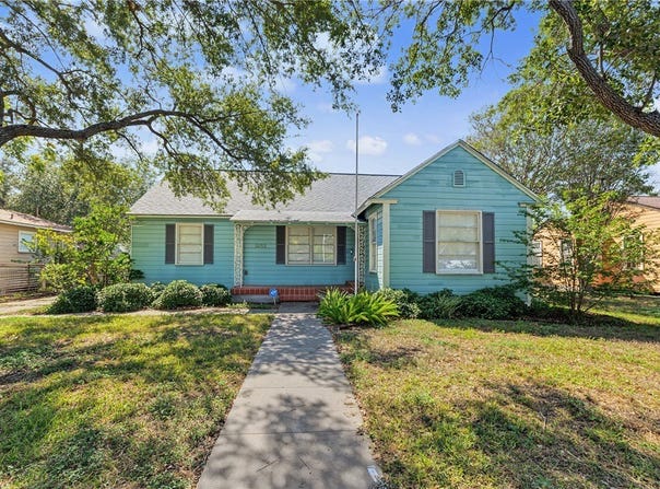3253 Austin Street, Corpus Christi, TX 78404
