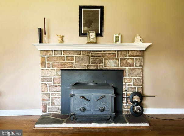2359 HENDRICKS STATION ROAD, HARLEYSVILLE, PA 19438