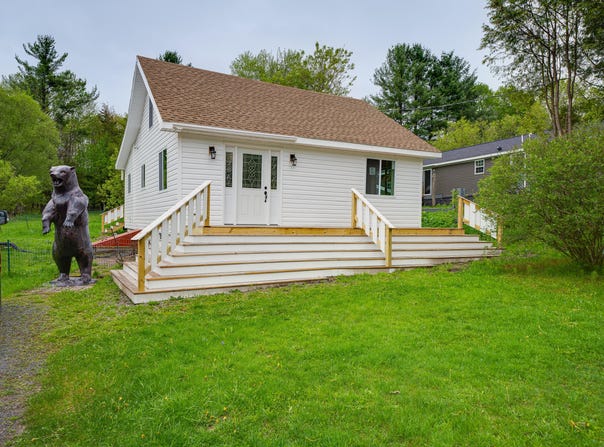 118 Mclaughlin Avenue, Tupper Lake, NY 12986