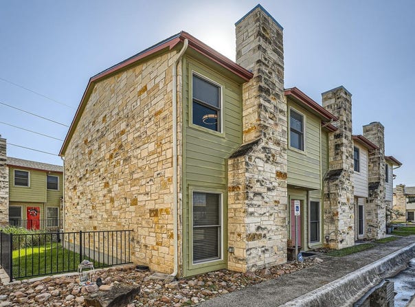 6900 E Riverside DR, Austin, TX 78741