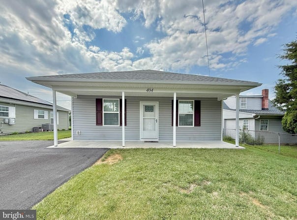 404 ATHLETIC ST, MARTINSBURG, WV 25404