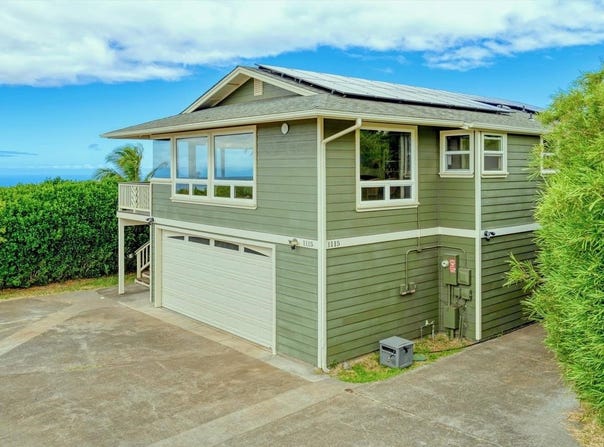 1115 Pookela Rd, Makawao, HI 96768