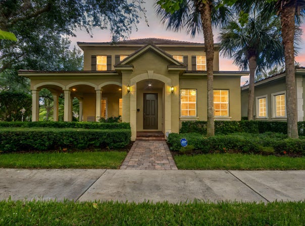 118 Foxford Court, Jupiter, FL 33458