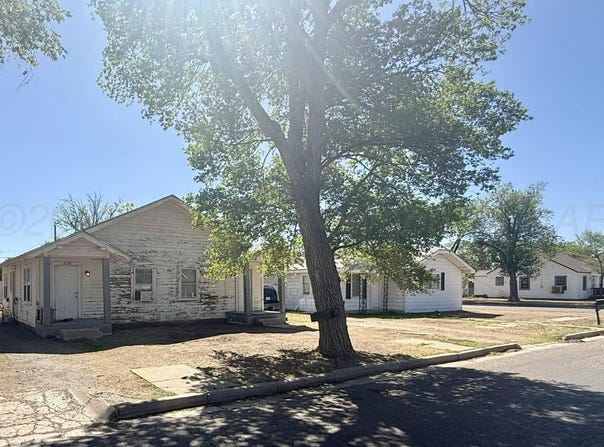 2812 LINE Avenue, Amarillo, TX 79106-6574