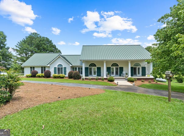 1071 Lakeshore, Buckhead, GA 30625